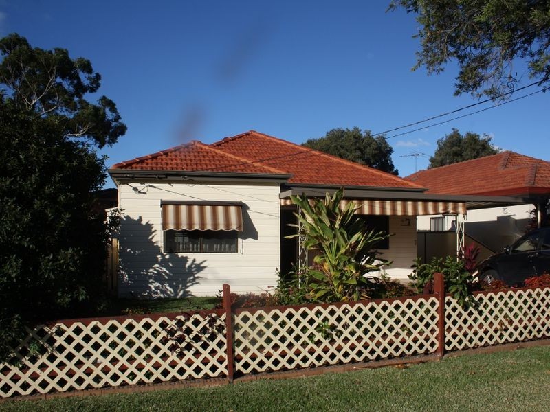 13 NEWEY AVE, Padstow NSW 2211
