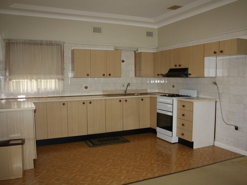 13 NEWEY AVE, Padstow NSW 2211