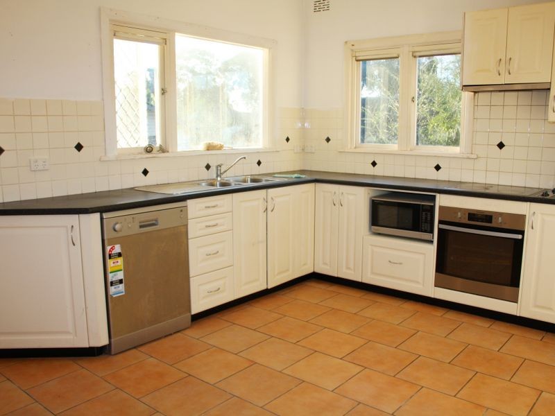 102 THE AVENUE, Bankstown NSW 2200