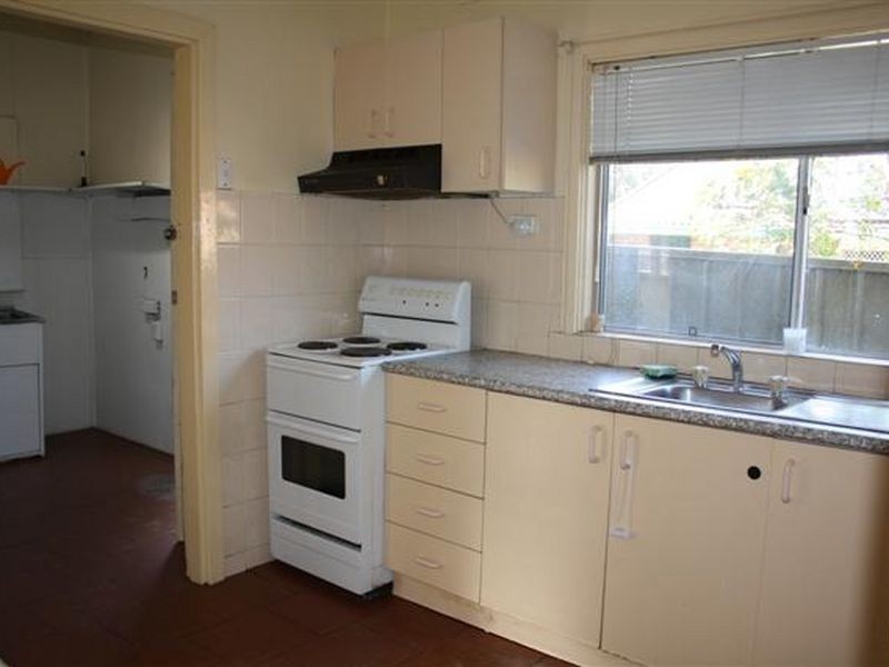 95 ROBERTSON ROAD, Bass Hill NSW 2197