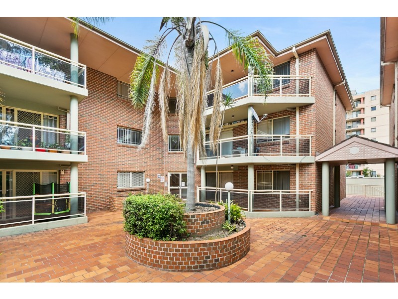 27/6-10 Sir Joseph Banks Street, Bankstown NSW 2200