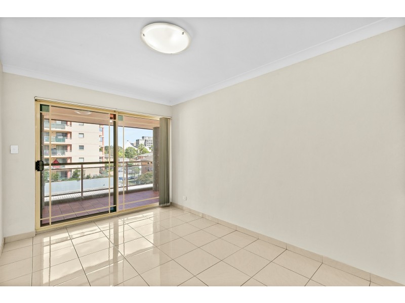 27/6-10 Sir Joseph Banks Street, Bankstown NSW 2200