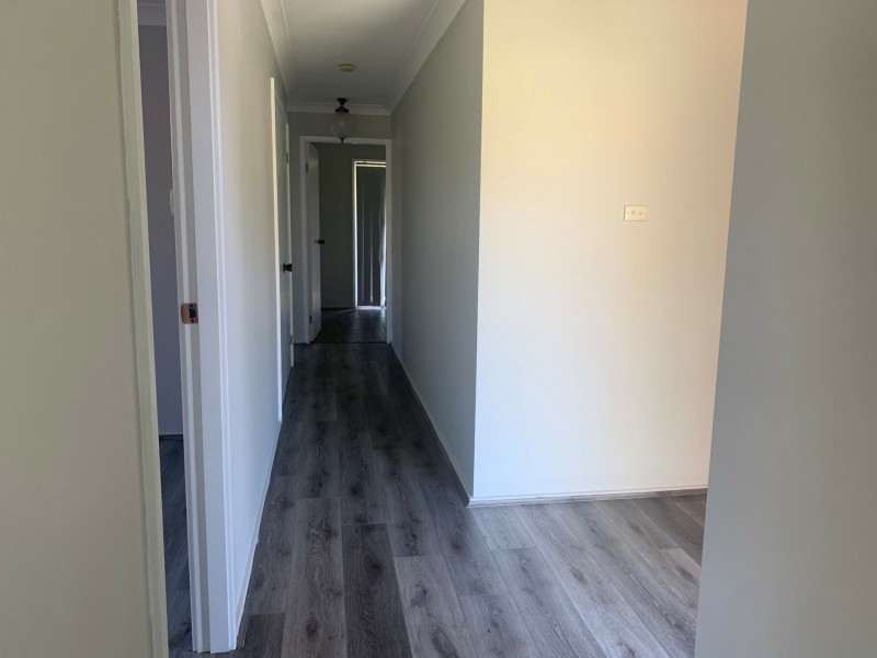 20 Oak Drive, Georges Hall NSW 2198