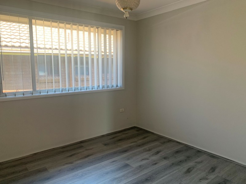 20 Oak Drive, Georges Hall NSW 2198