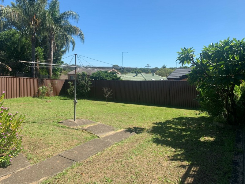 20 Oak Drive, Georges Hall NSW 2198