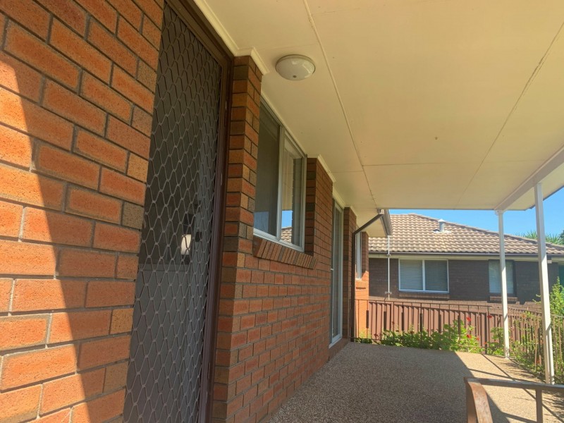 20 Oak Drive, Georges Hall NSW 2198