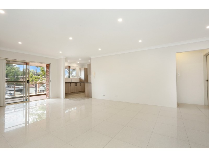 16/6-10 Sir Joseph Banks Street, Bankstown NSW 2200