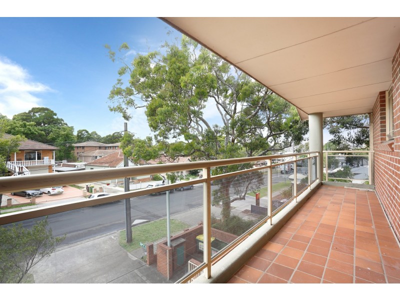 16/6-10 Sir Joseph Banks Street, Bankstown NSW 2200