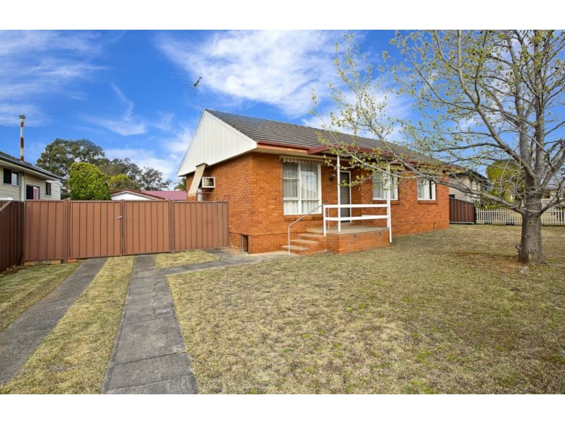 4 Burford Street, Colyton NSW 2760