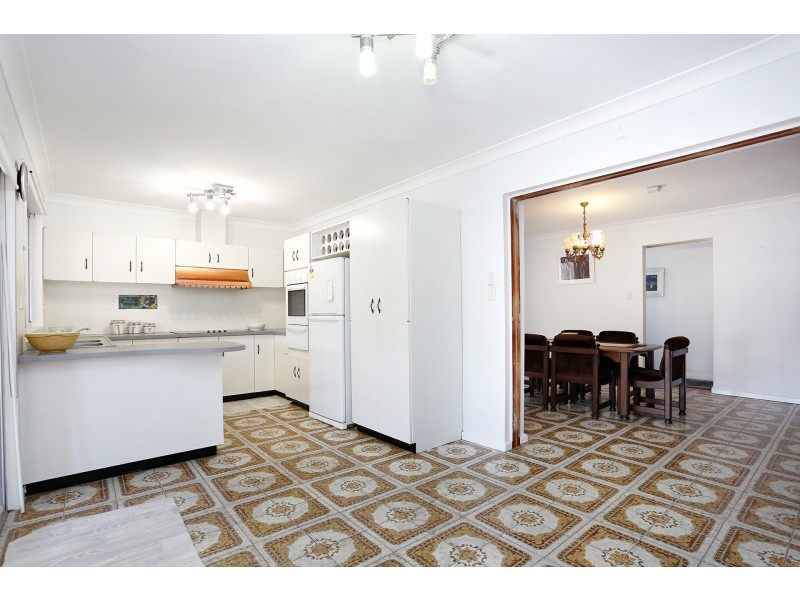 6 Wren Street, Condell Park NSW 2200