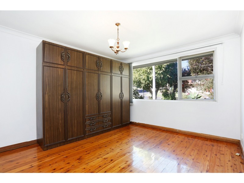 6 Wren Street, Condell Park NSW 2200