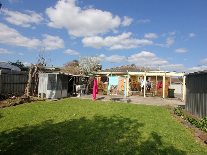 51 Laurina Crescent, Frankston North VIC 3200