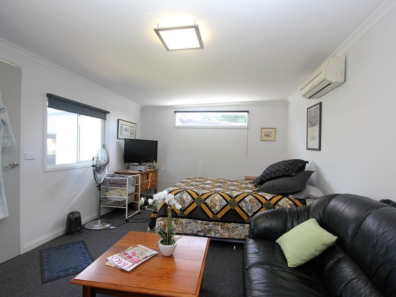 28 Whitewood Street, Frankston North VIC 3200