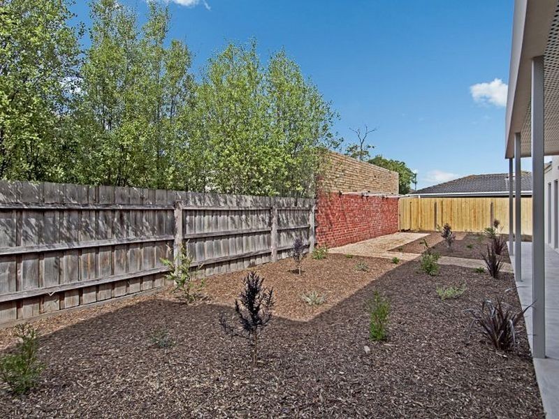 Unit 8/17 Finlay Street, Frankston VIC 3199