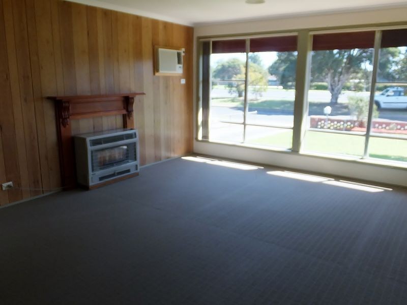 431 Frankston Dandenong Road, Frankston North VIC 3200