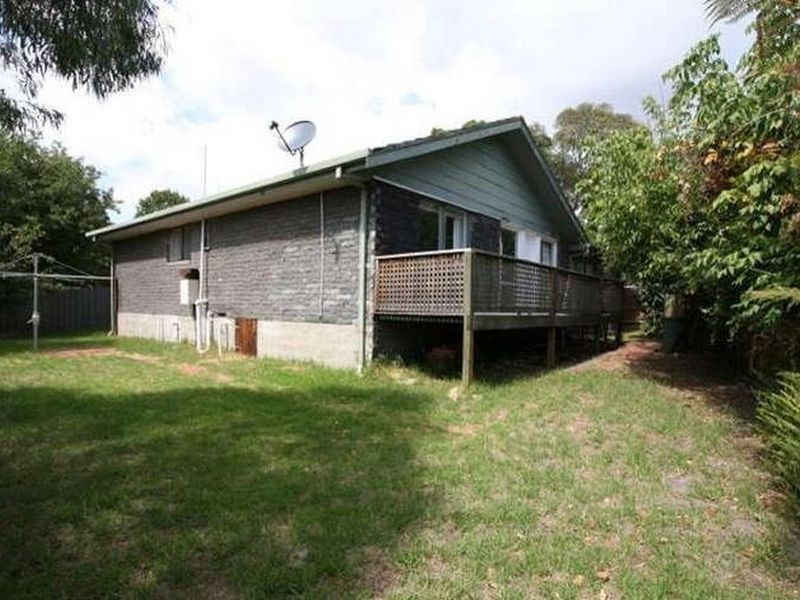 2/1 Kenilworth Ave, Frankston VIC 3199