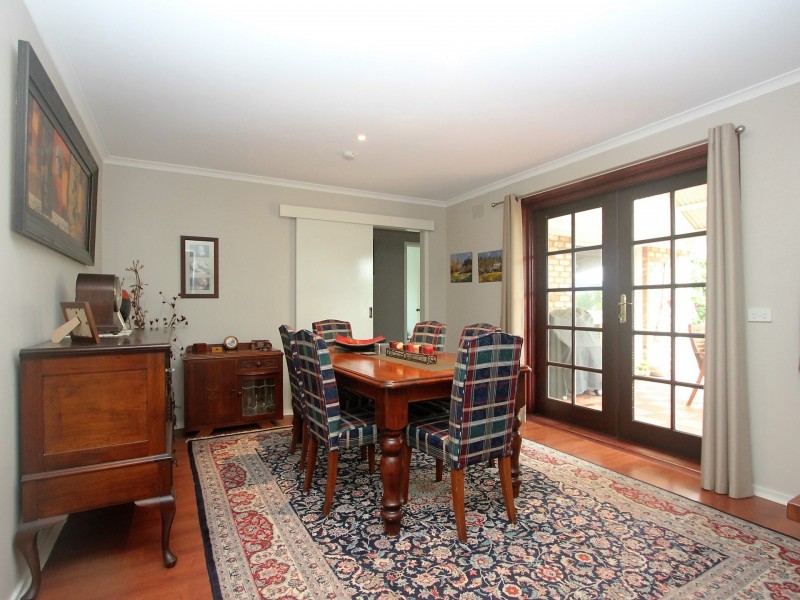 10 Chatswood Avenue, Langwarrin VIC 3910