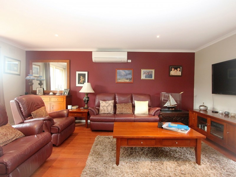10 Chatswood Avenue, Langwarrin VIC 3910
