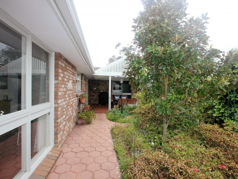 10 Chatswood Avenue, Langwarrin VIC 3910
