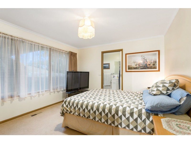 19 Granite Drive, Langwarrin VIC 3910