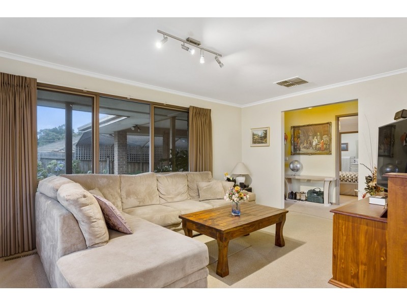 19 Granite Drive, Langwarrin VIC 3910