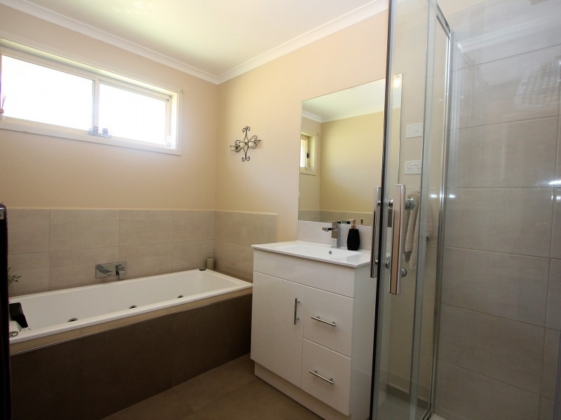 48 Pembroke Drive, Somerville VIC 3912