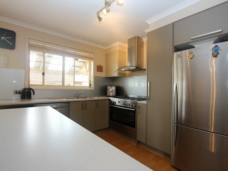 48 Pembroke Drive, Somerville VIC 3912