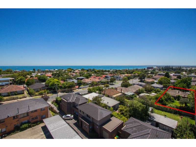 2 Denbigh Street, Frankston South VIC 3199