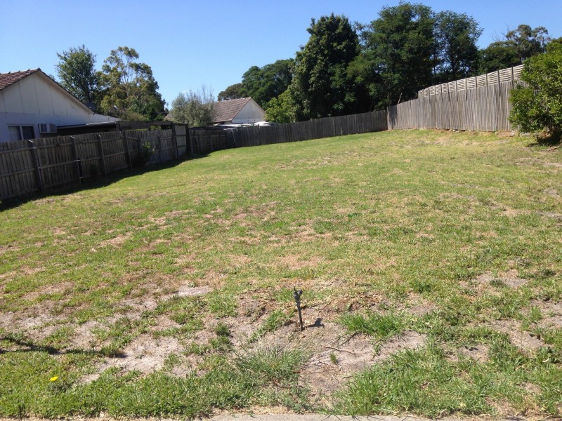 13 Monterey Boulevard, Frankston North VIC 3200