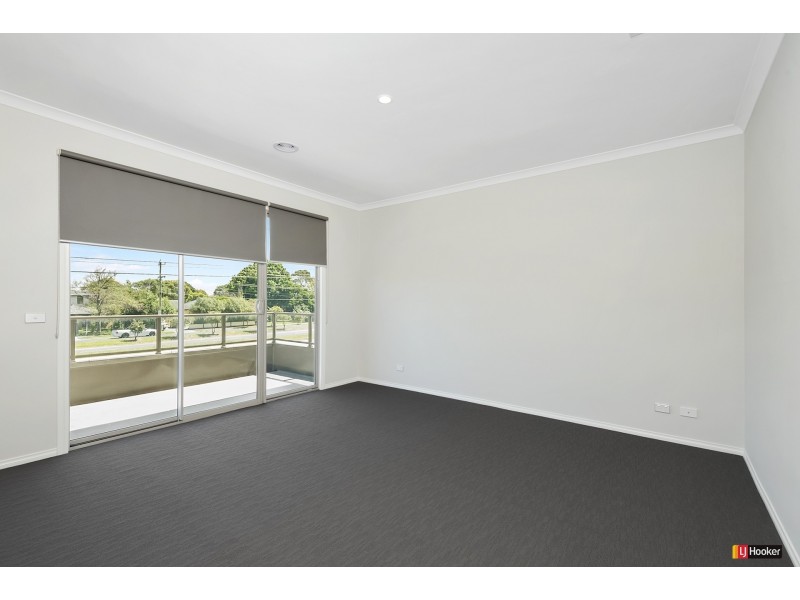 9 Augusta Crecent, Frankston VIC 3199