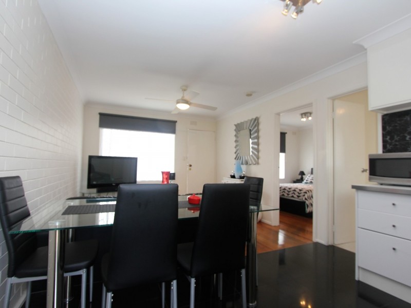 6/16 – 18 Walbundry Ave, Frankston VIC 3199
