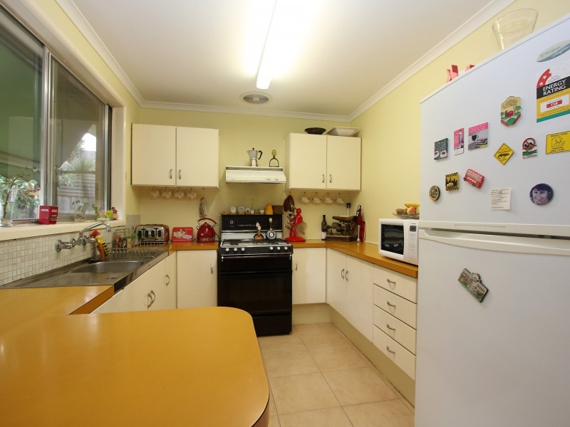 39 Pembroke Avenue, Frankston VIC 3199