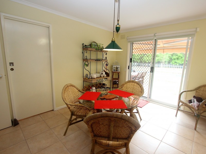 39 Pembroke Avenue, Frankston VIC 3199