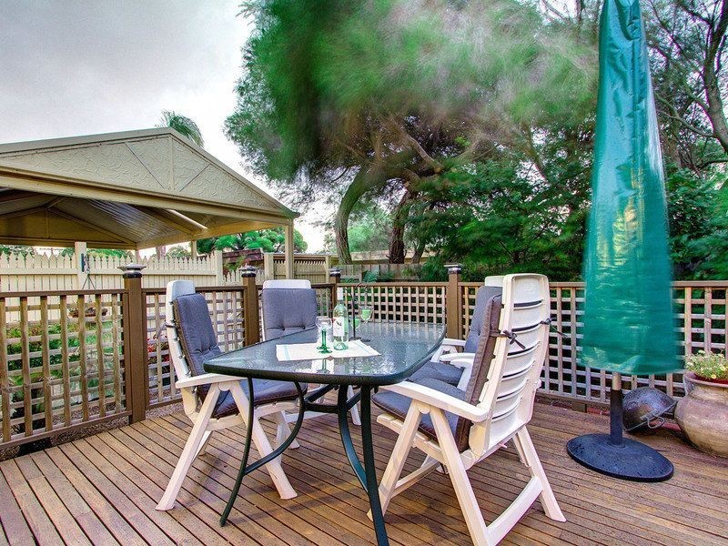 21 Grimwade Crescent, Frankston VIC 3199