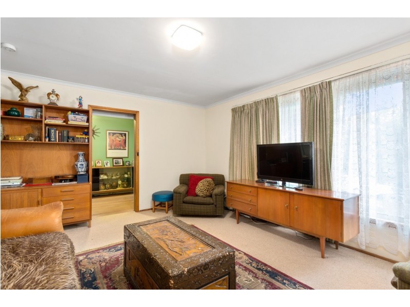 6 Hebe Court, Frankston North VIC 3200