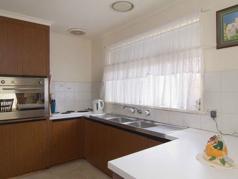 22 Pinewood Drive, Hastings VIC 3915