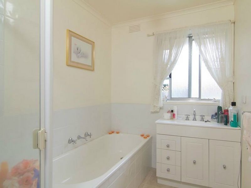 22 Pinewood Drive, Hastings VIC 3915