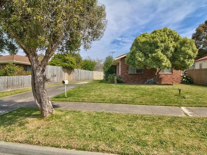 22 Pinewood Drive, Hastings VIC 3915