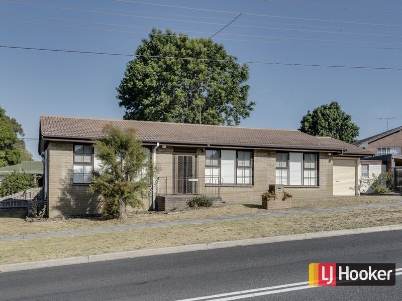 2 Meerlu Avenue, Frankston VIC 3199