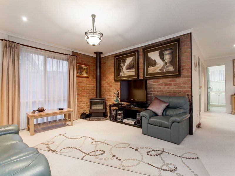 11 Alicia Court, Frankston VIC 3199