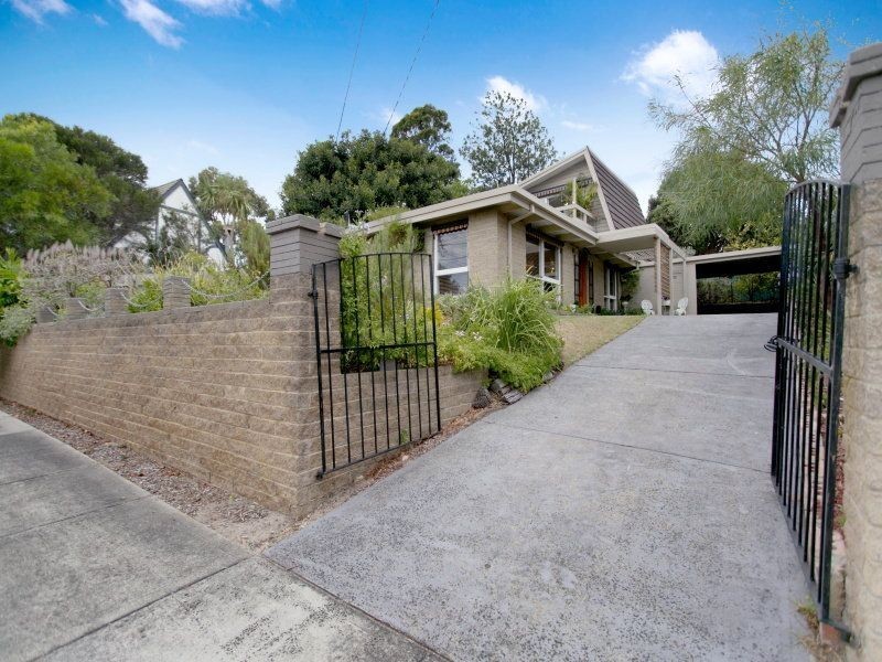 30 Kimba Avenue, Frankston VIC 3199