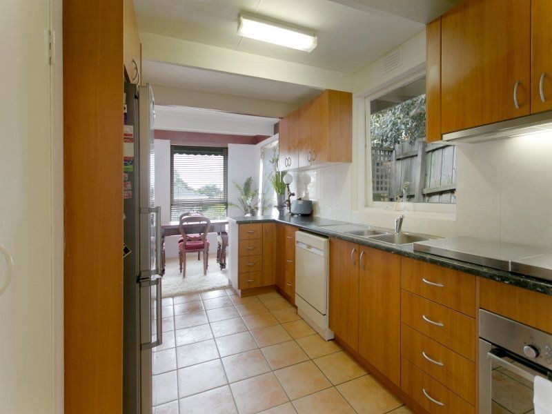 30 Kimba Avenue, Frankston VIC 3199