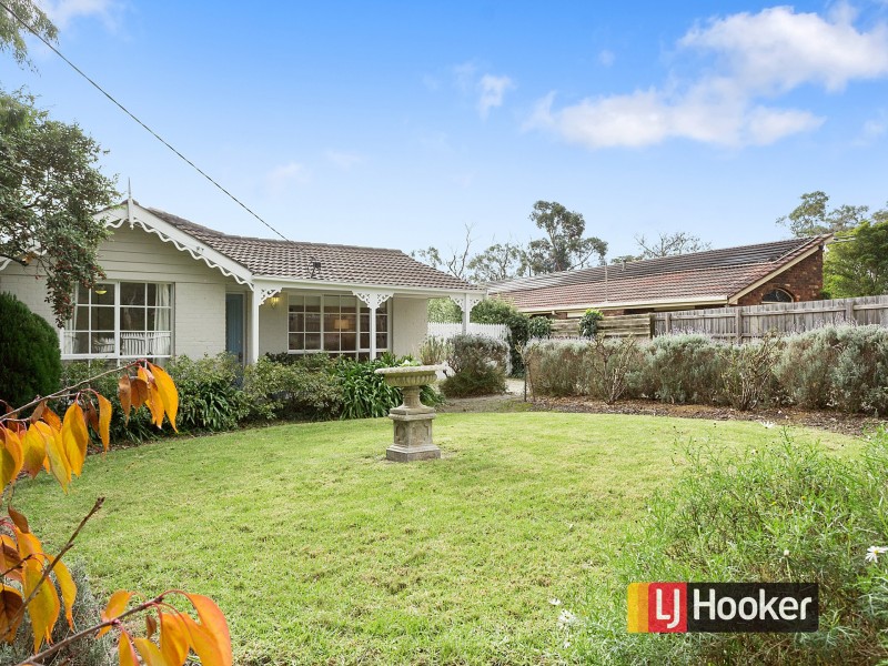 49 Mountain View Road, Mount Eliza VIC 3930