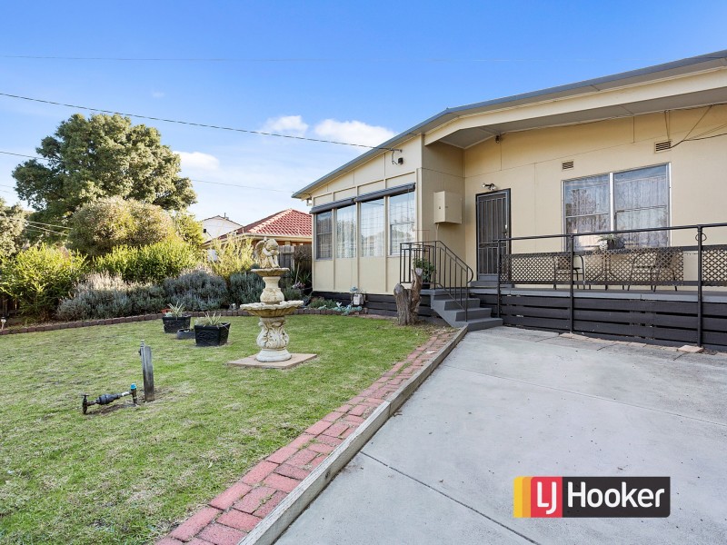 5 Windoo Street, Frankston North VIC 3200