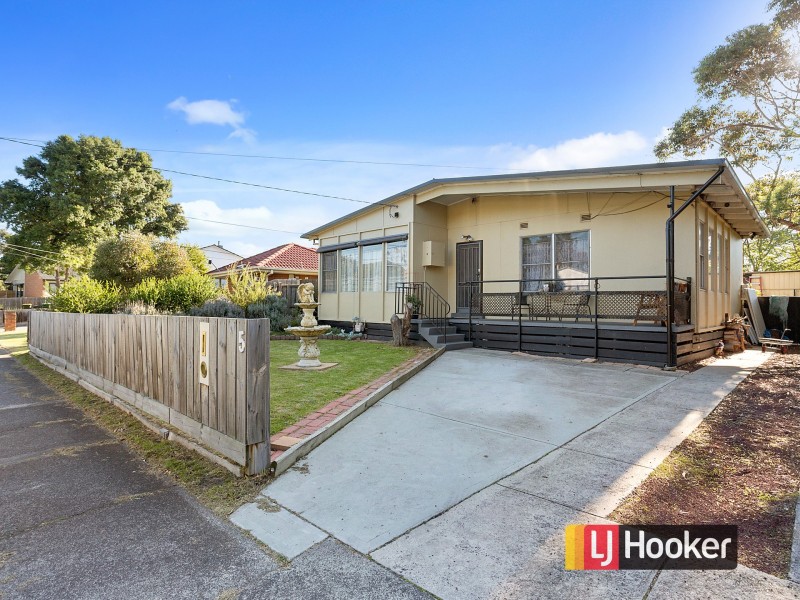 5 Windoo Street, Frankston North VIC 3200