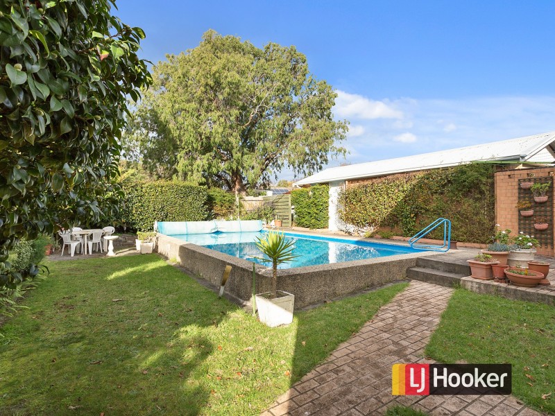 2 Parva Avenue, Frankston VIC 3199