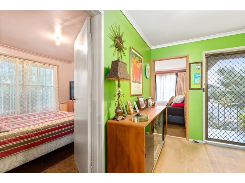 6 Hebe Court, Frankston North VIC 3200