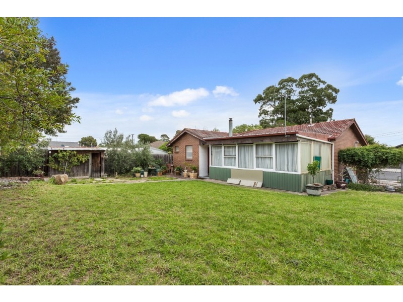 6 Hebe Court, Frankston North VIC 3200