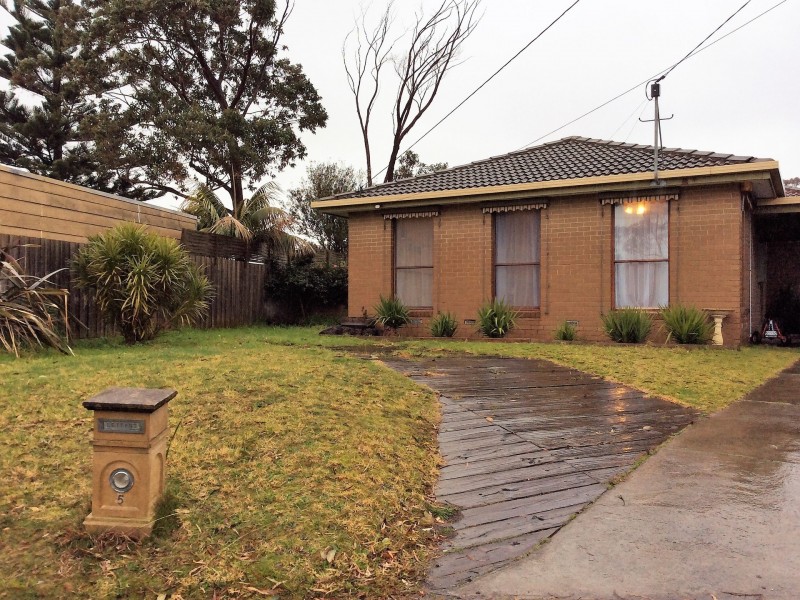 5 Grevillia Court, Frankston VIC 3199