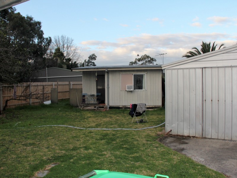 23 Longleaf Street, Frankston North VIC 3200